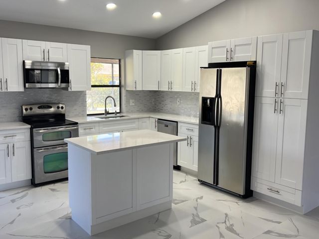 [Wellington Real Estate, listing number 3331302]