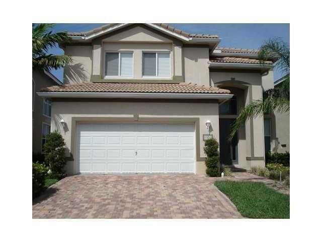  3 BR,  2.50 BTH &nbsp; style home in Riviera Beach