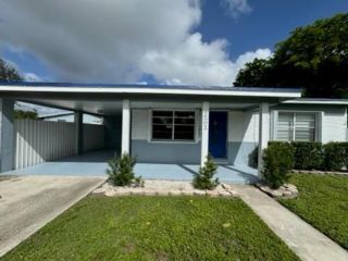  2 BR,  1.00 BTH &nbsp; style home in Pembroke Pines