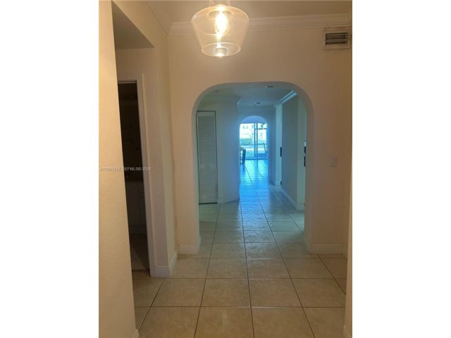  3 BR,  2.00 BTH &nbsp; style home in Medley