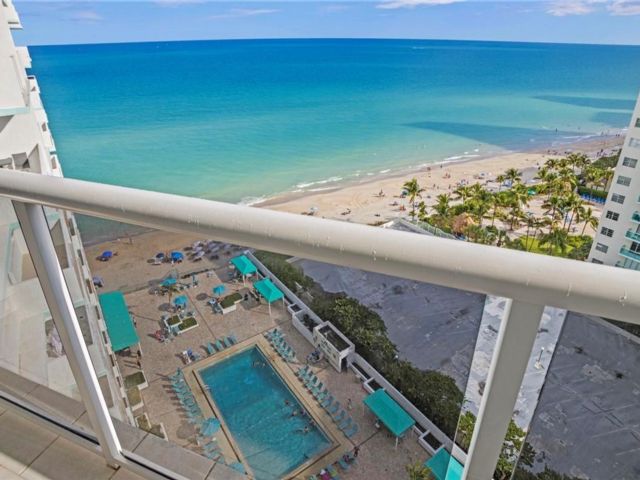 [Hollywood Real Estate, listing number 3331381]