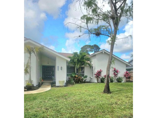 [Wellington Real Estate, listing number 3331388]