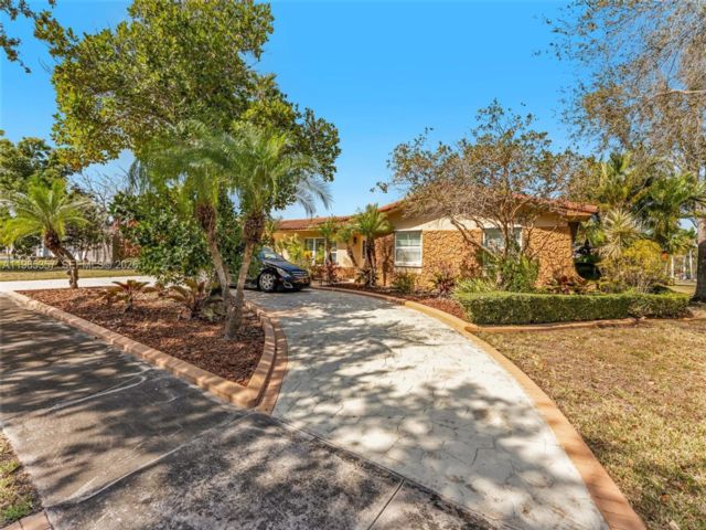  4 BR,  2.00 BTH &nbsp; style home in Miami