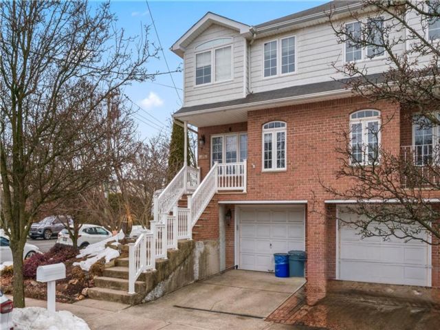  3 BR,  3.00 BTH &nbsp;Single family style home in Woodrow