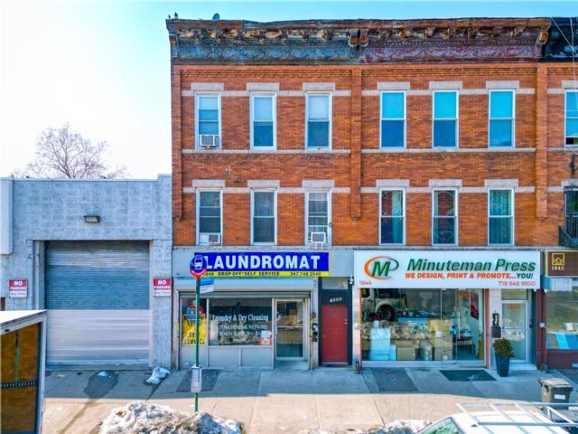 Studio,  0.00 BTH &nbsp;Mixed use style home in Midwood