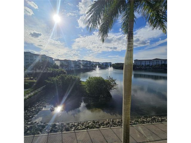  3 BR,  2.00 BTH &nbsp; style home in Medley