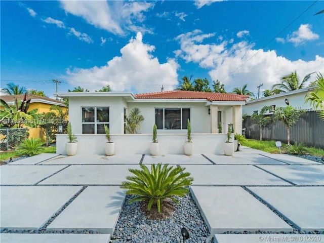  3 BR,  2.00 BTH &nbsp; style home in North Miami Beach