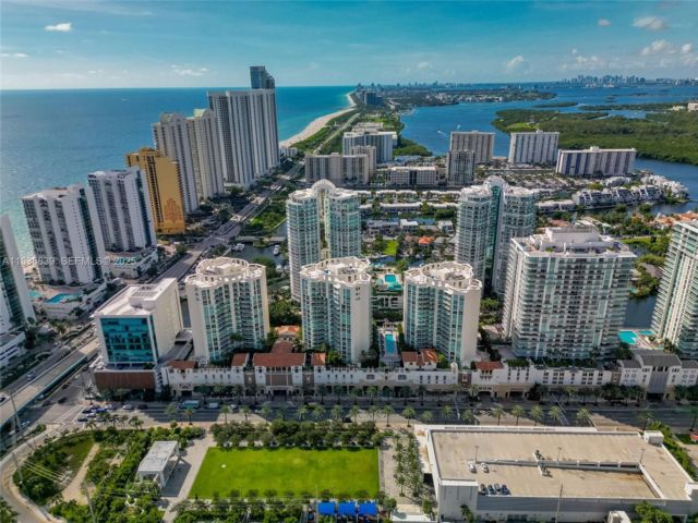  3 BR,  2.00 BTH &nbsp; style home in Sunny Isles Beach