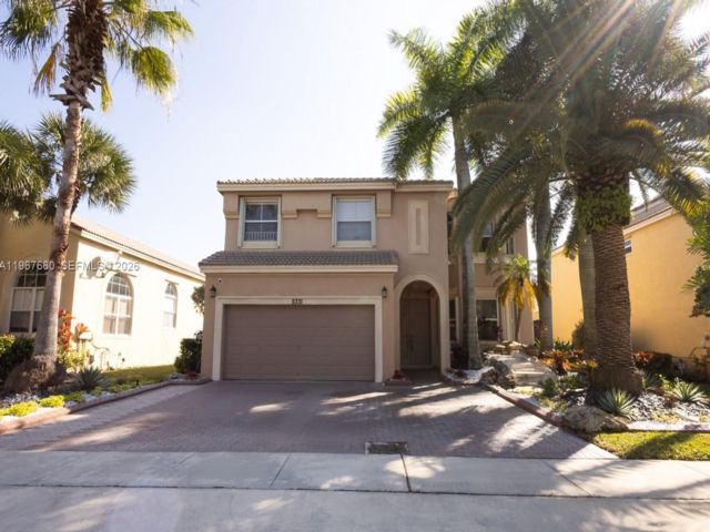  5 BR,  2.50 BTH &nbsp; style home in Miramar