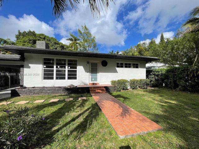  2 BR,  2.00 BTH &nbsp; style home in El Portal