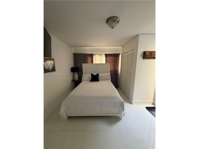  1 BR,  1.00 BTH &nbsp; style home in Miami