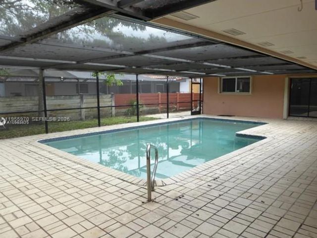  5 BR,  3.00 BTH &nbsp; style home in Hialeah