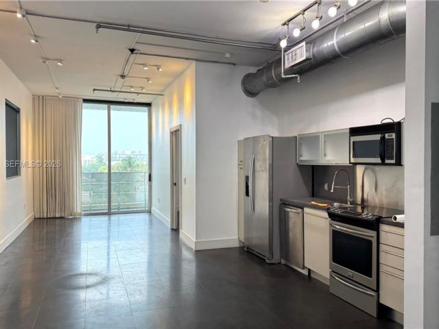  2 BR,  2.00 BTH &nbsp; style home in Carl Fisher