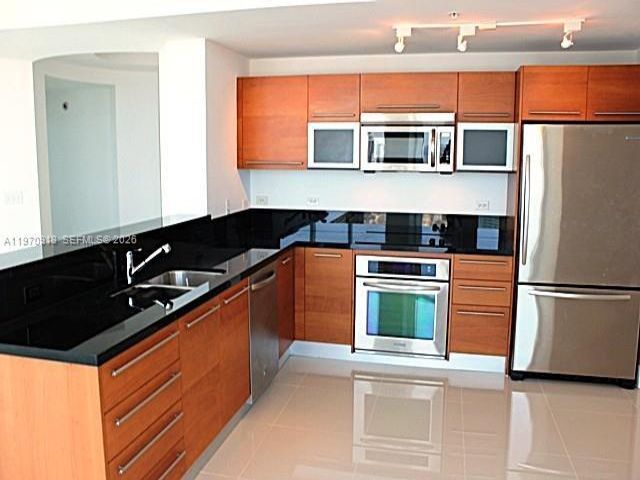[PHOTO]