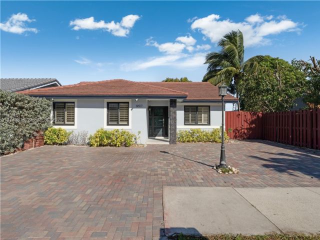  4 BR,  2.00 BTH &nbsp;Other style home in Crossings