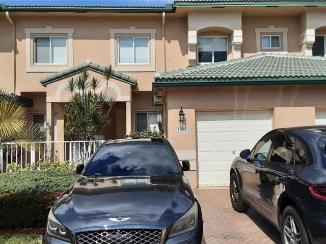  2 BR,  2.00 BTH &nbsp; style home in Fort Lauderdale