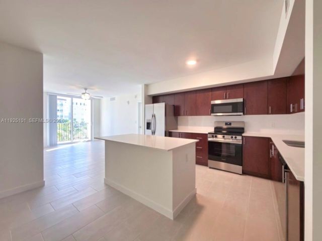  3 BR,  2.00 BTH &nbsp; style home in Miami