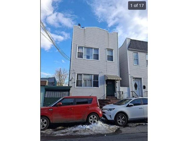 Studio,  0.00 BTH &nbsp;Multi-family style home in Maspeth