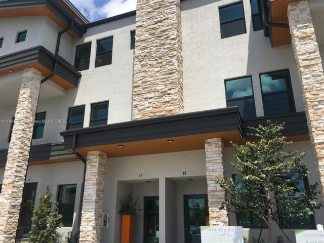 [Medley Real Estate, listing number 3332118]