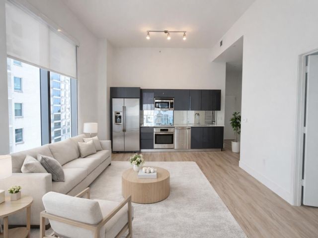  2 BR,  2.00 BTH &nbsp; style home in Miami