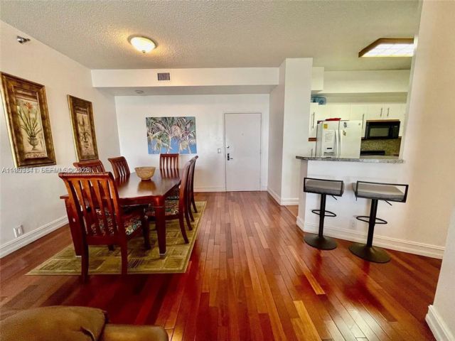  2 BR,  2.00 BTH &nbsp; style home in Aventura