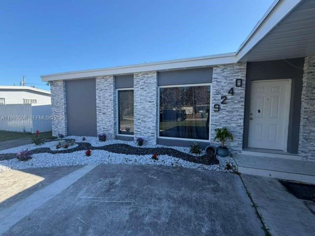  3 BR,  2.00 BTH &nbsp; style home in Miami