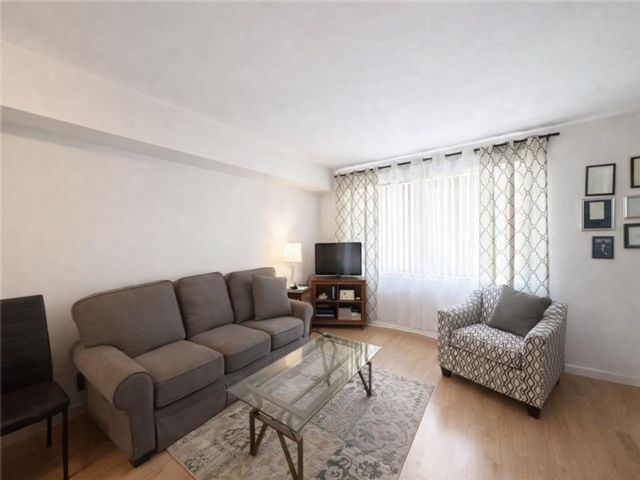  3 BR,  2.00 BTH &nbsp;Single family style home in Mariners Harbor