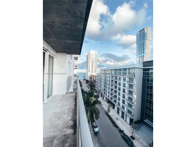  1 BR,  1.50 BTH &nbsp; style home in Miami