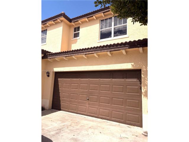  4 BR,  2.00 BTH &nbsp; style home in Homestead