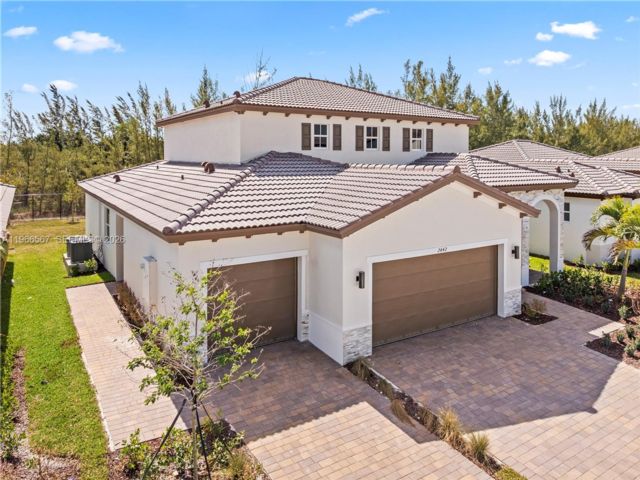  3 BR,  2.50 BTH &nbsp; style home in Homestead