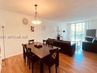  1 BR,  1.50 BTH &nbsp; style home in Sunny Isles Beach