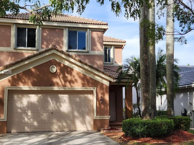  4 BR,  2.50 BTH &nbsp;European style home in Weston