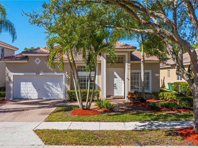 [Weston Real Estate, listing number 3332552]