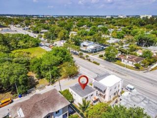  2 BR,  1.00 BTH &nbsp; style home in El Portal