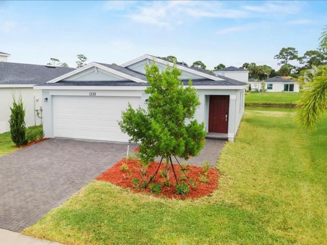  3 BR,  2.00 BTH &nbsp; style home in Palm Bay