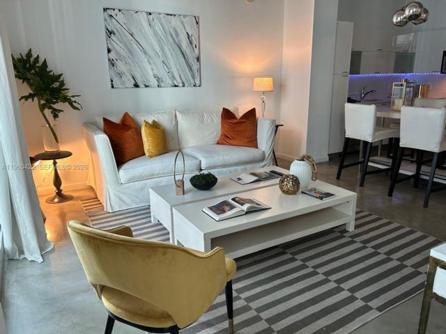  1 BR,  1.00 BTH &nbsp; style home in Miami