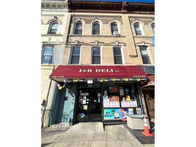 Studio,  0.00 BTH &nbsp;Business only style home in Bensonhurst