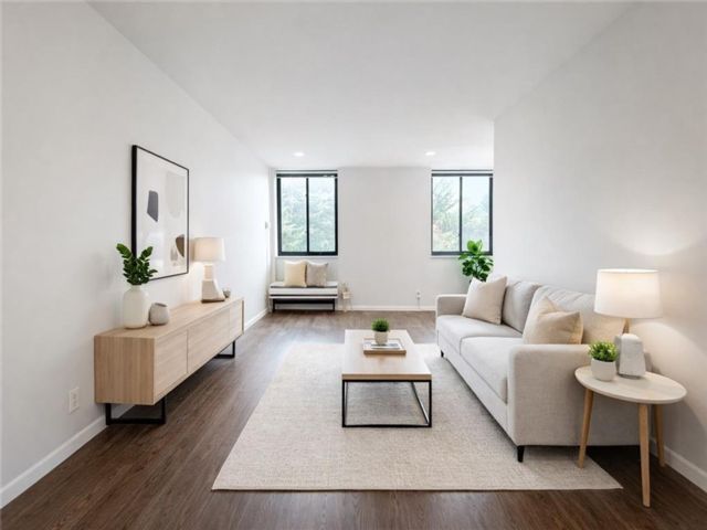  2 BR,  1.00 BTH &nbsp;Condominium style home in Rosebank