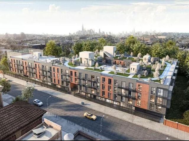  1 BR,  1.00 BTH &nbsp;Condominium style home in Dyker Heights