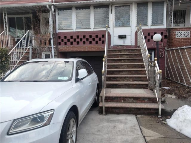Studio,  1.00 BTH &nbsp;Multi-family style home in East Flatbush