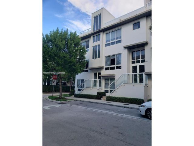  4 BR,  3.55 BTH &nbsp; style home in Medley