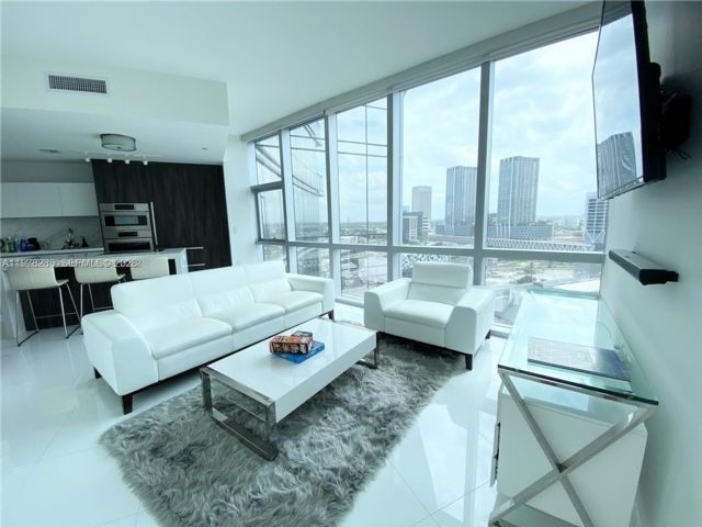  1 BR,  1.50 BTH &nbsp; style home in Miami