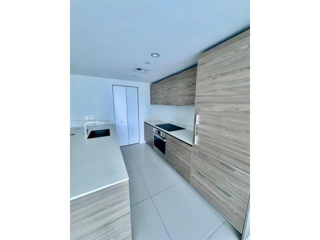  1 BR,  1.00 BTH &nbsp; style home in Miami