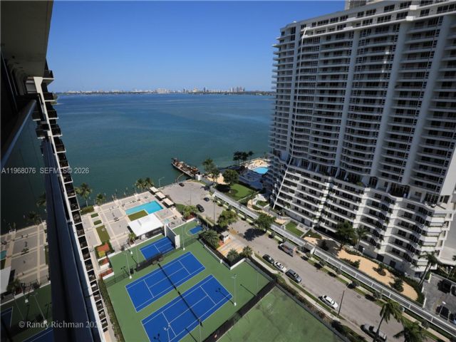  2 BR,  2.00 BTH &nbsp; style home in Miami