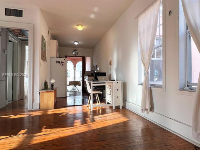  1 BR,  1.00 BTH &nbsp; style home in Carl Fisher
