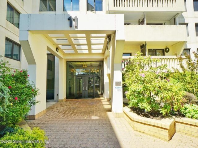  1 BR,  1.00 BTH &nbsp;Condominium style home in New Springville