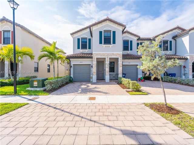  4 BR,  2.50 BTH &nbsp;Townhouse style home in Homestead