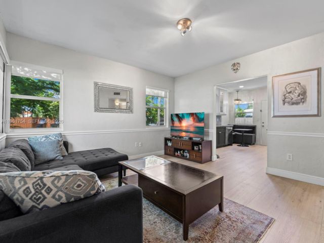  3 BR,  2.00 BTH &nbsp;Custom style home in Miami Springs