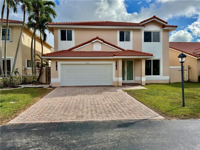 4 BR,  2.50 BTH &nbsp;European style home in Miami