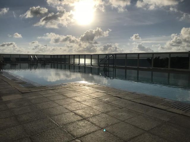  2 BR,  2.00 BTH &nbsp; style home in Aventura